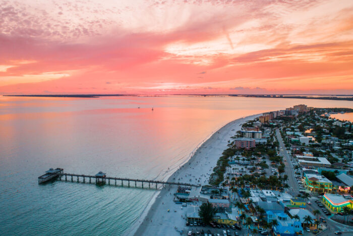 Solnedgång i Fort Myers Beach, Florida.