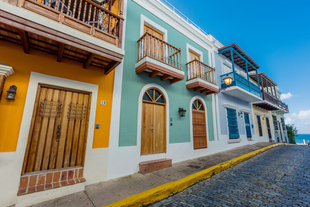Gata i Old San Juan, Puerto Rico.