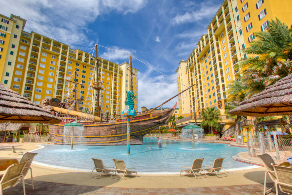Poolområdet på Lake Buena Vista Resort Village.